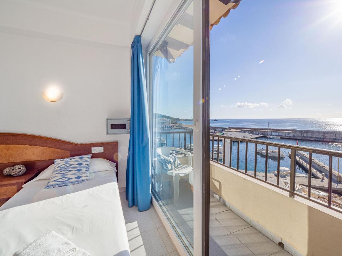 Hostal Port Corona Cala Ratjada  Ngoại thất bức ảnh
