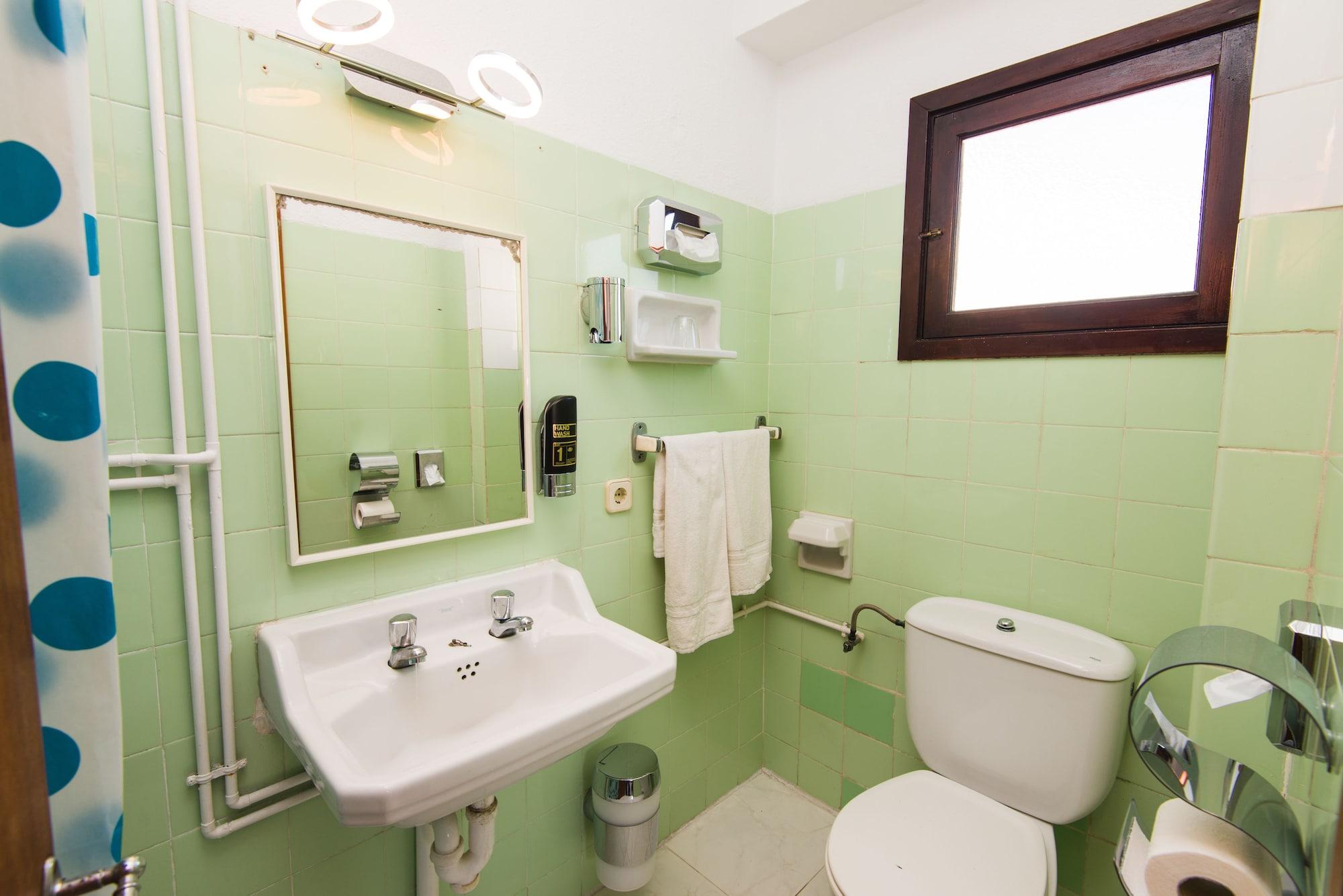 Hostal Port Corona Cala Ratjada  Ngoại thất bức ảnh