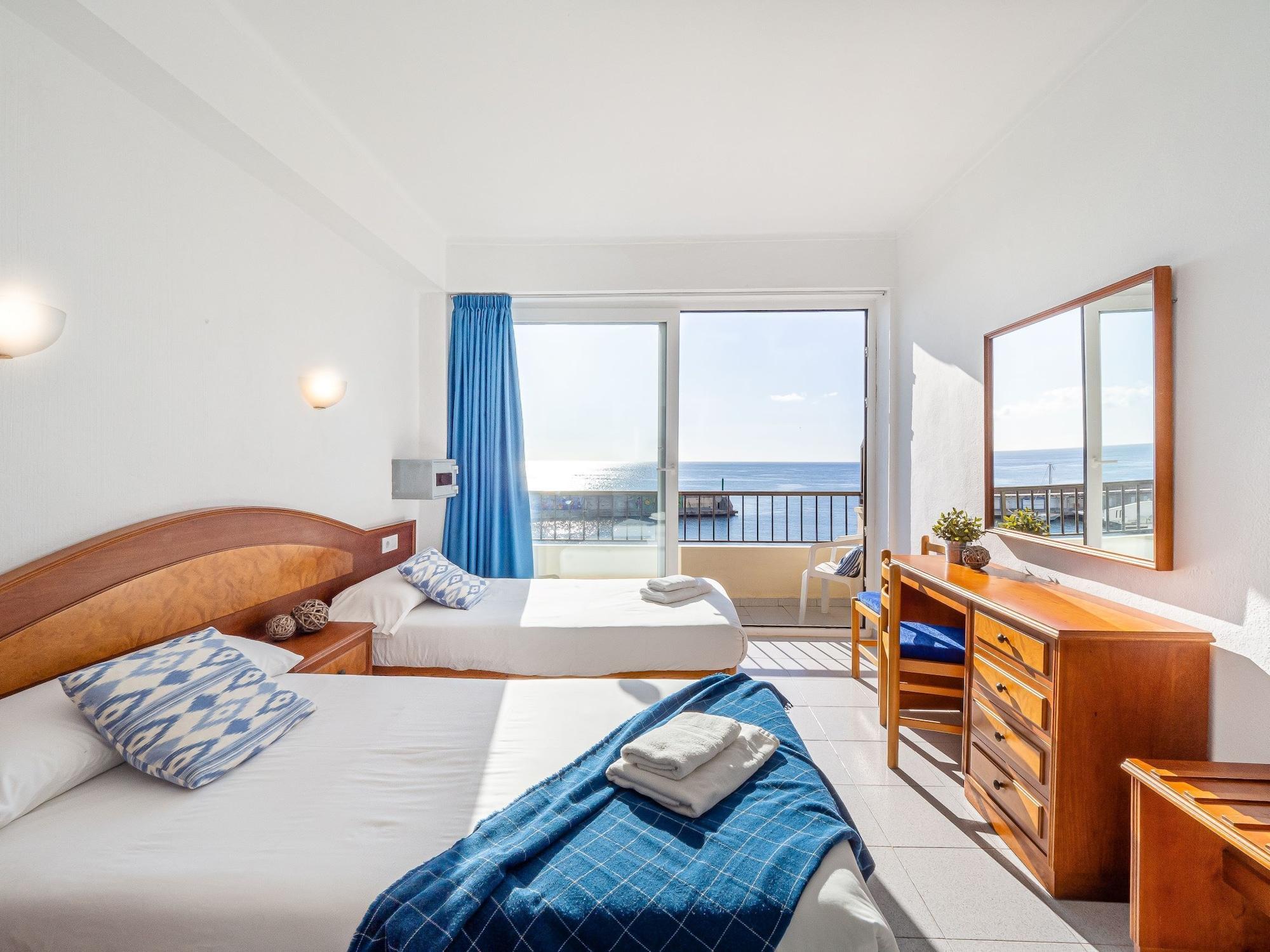 Hostal Port Corona Cala Ratjada  Ngoại thất bức ảnh
